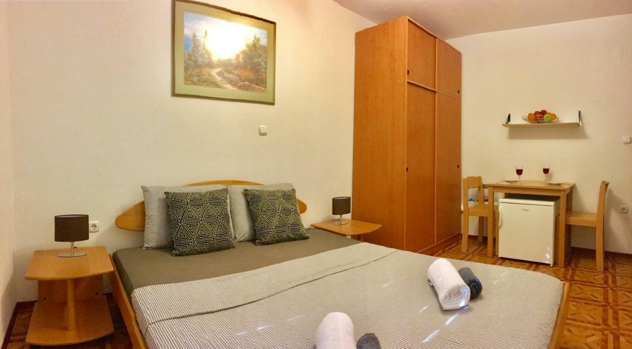 Apartmani Lisac Baška Exterior foto